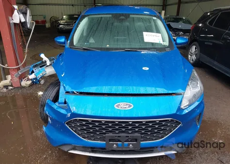 2021 Ford Escape Se z USA, uszkodzony, nr VIN 1FMCU0G68MUB08310